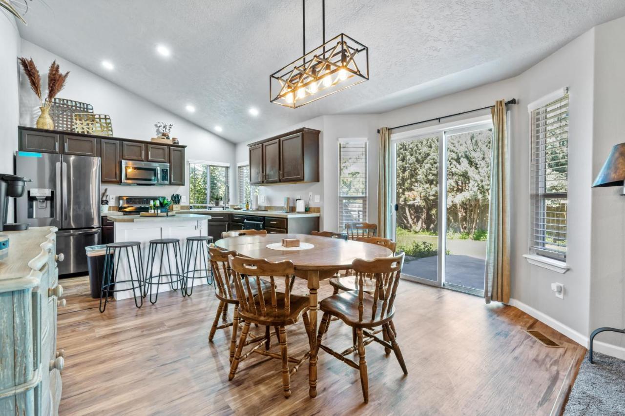 Southwestern Style 4 Bedroom Nampa Home Sleeps 16! Exterior foto