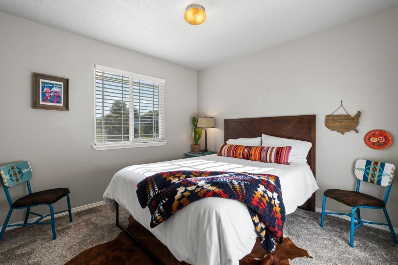 Southwestern Style 4 Bedroom Nampa Home Sleeps 16! Exterior foto